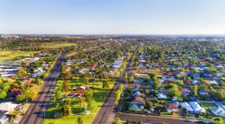 CEFC commits $490m to net zero future via Rewiring the Nation Fund CEFC commits $490m to net zero future via Rewiring the Nation Fund