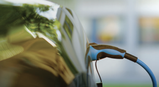 CEFC Industry Snapshot: Electric vehicles and clean energy CEFC Industry Snapshot: Electric vehicles and clean energy