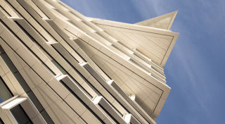 CEFC congratulates Quay Quarter Tower on being named Best Tall Building Worldwide 