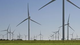 Macarthur Wind Farm offers financing model